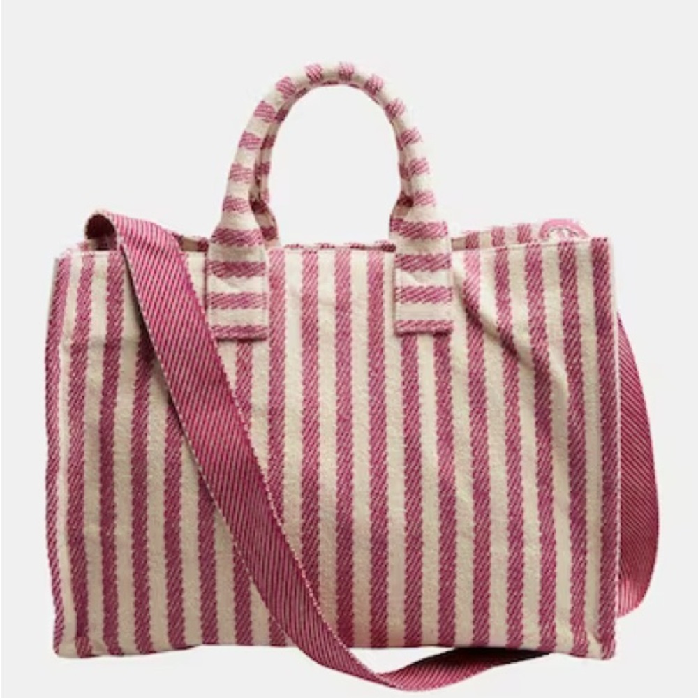 NWT Burgundy cotton tote with pockets inside